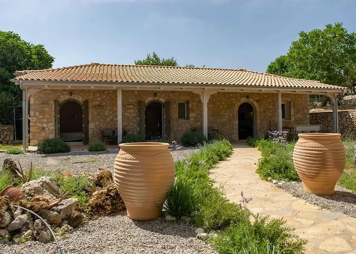 Avli - Tranquil Stonehouse In Lefkada